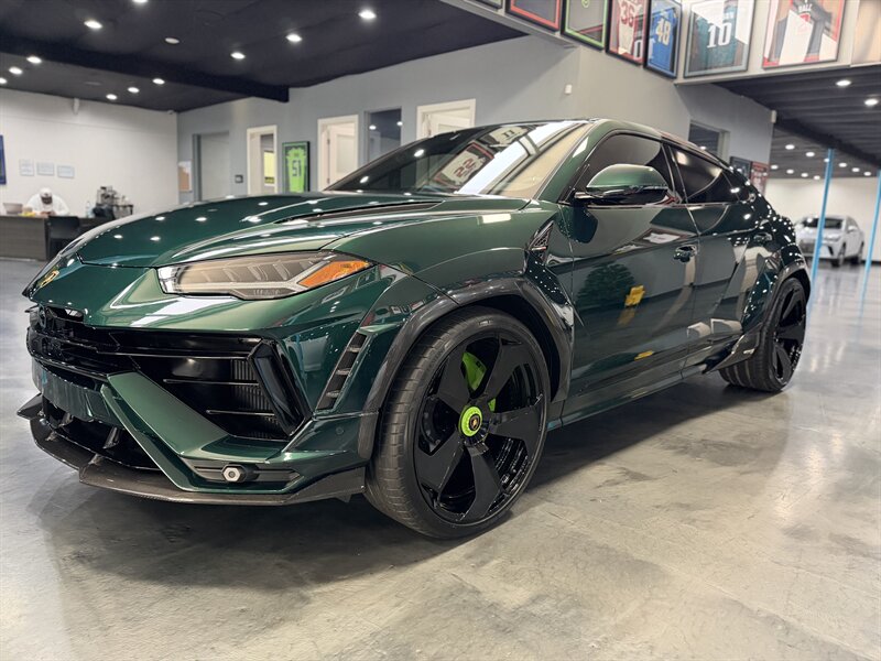 2024 Lamborghini Urus