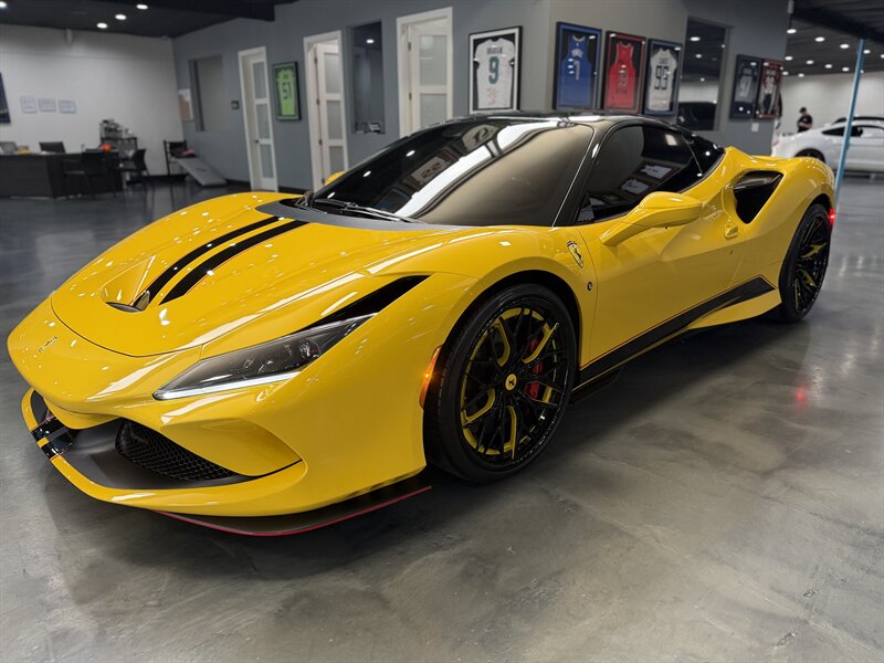 2022 Ferrari F8 Base